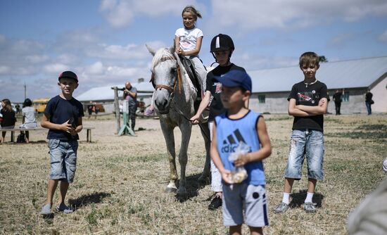 Ukraine Russia Military Operation Kids Camp