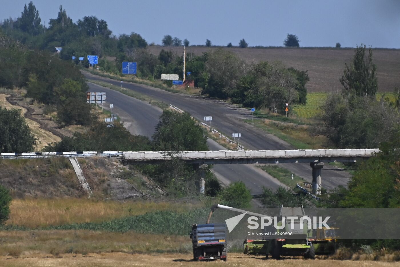 DPR Russia Ukraine Military Operation Wheat Harvesting