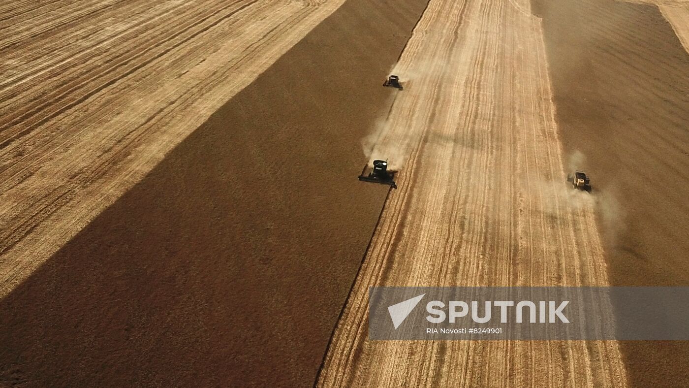 DPR Russia Ukraine Military Operation Wheat Harvesting