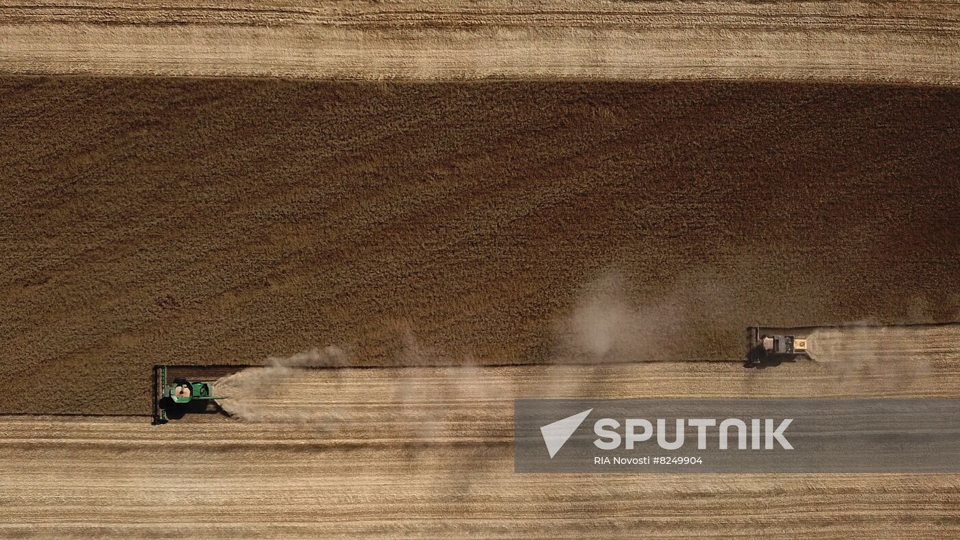 DPR Russia Ukraine Military Operation Wheat Harvesting