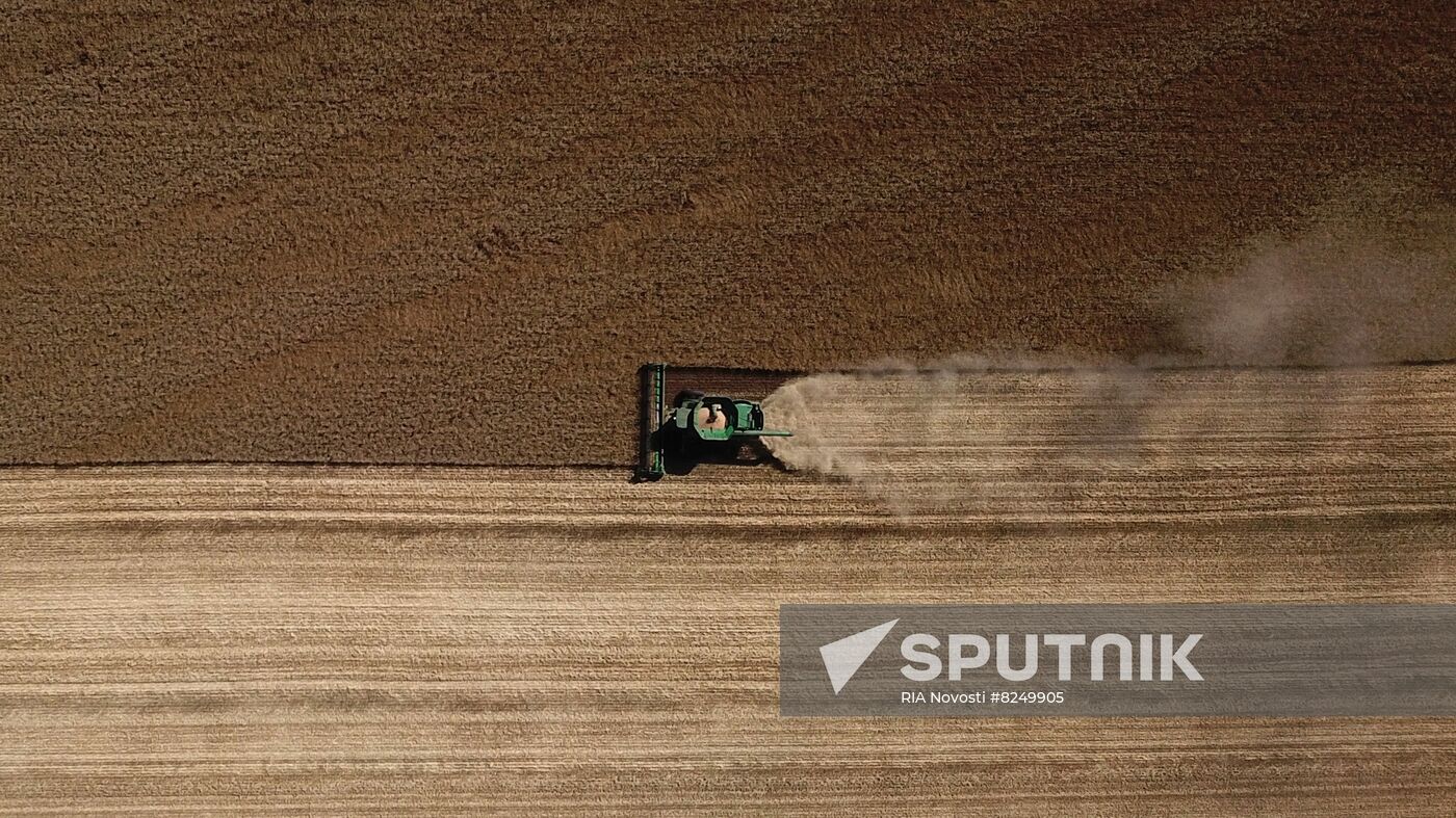 DPR Russia Ukraine Military Operation Wheat Harvesting