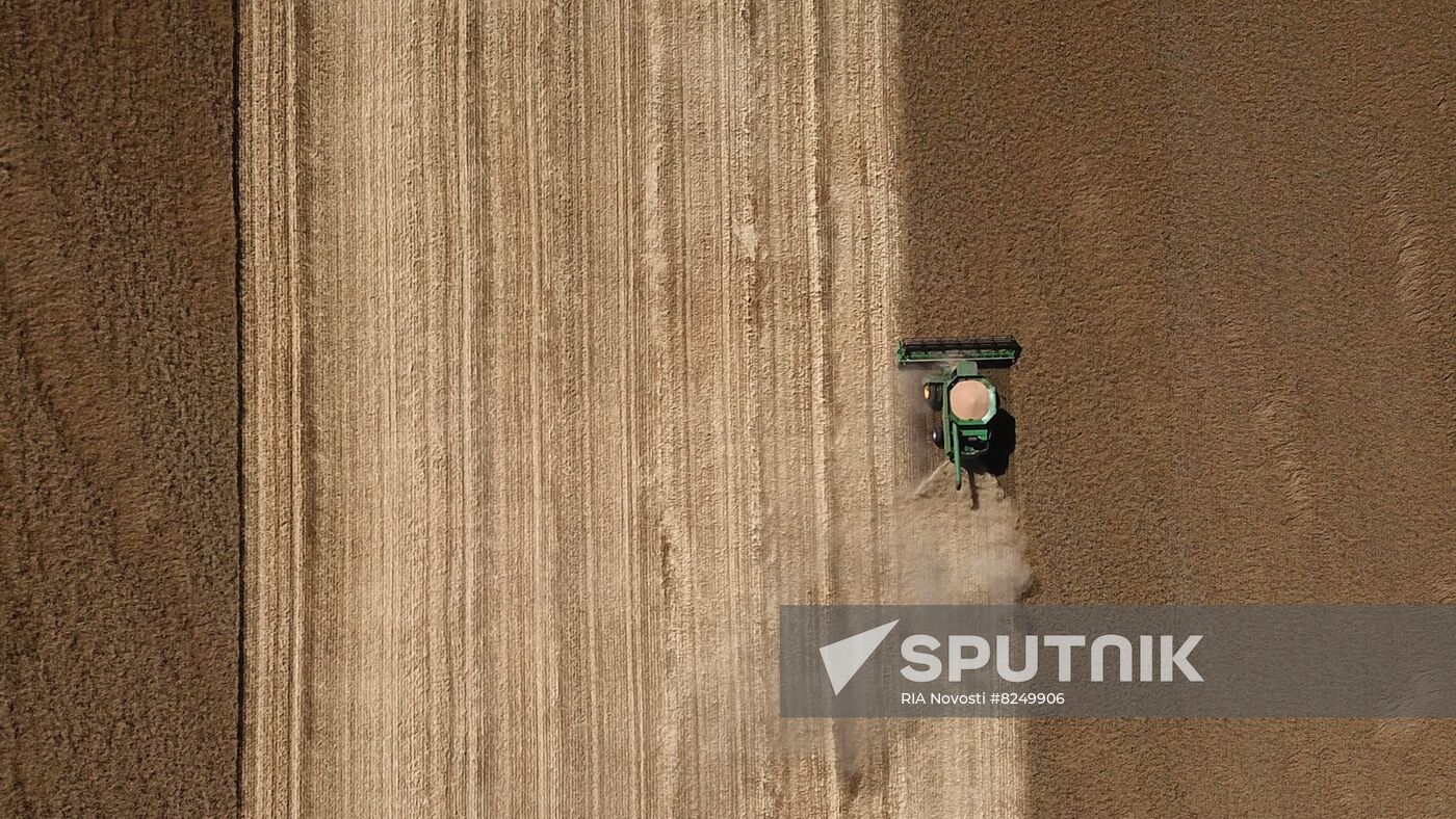 DPR Russia Ukraine Military Operation Wheat Harvesting