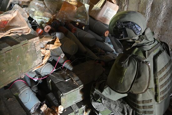 DPR Russia Ukraine Military Operation Demining
