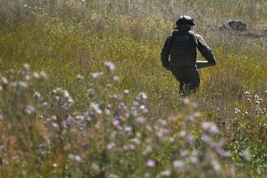 DPR Russia Ukraine Military Operation Demining