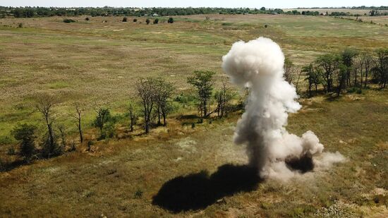 DPR Russia Ukraine Military Operation Demining