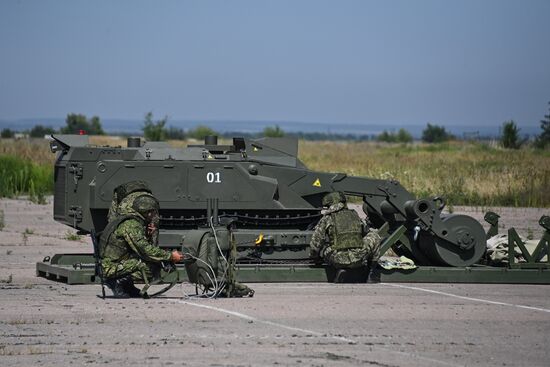 DPR Russia Ukraine Military Operation Sapper Robots