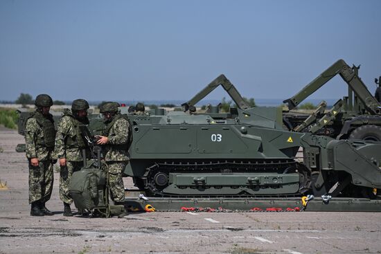 DPR Russia Ukraine Military Operation Sapper Robots