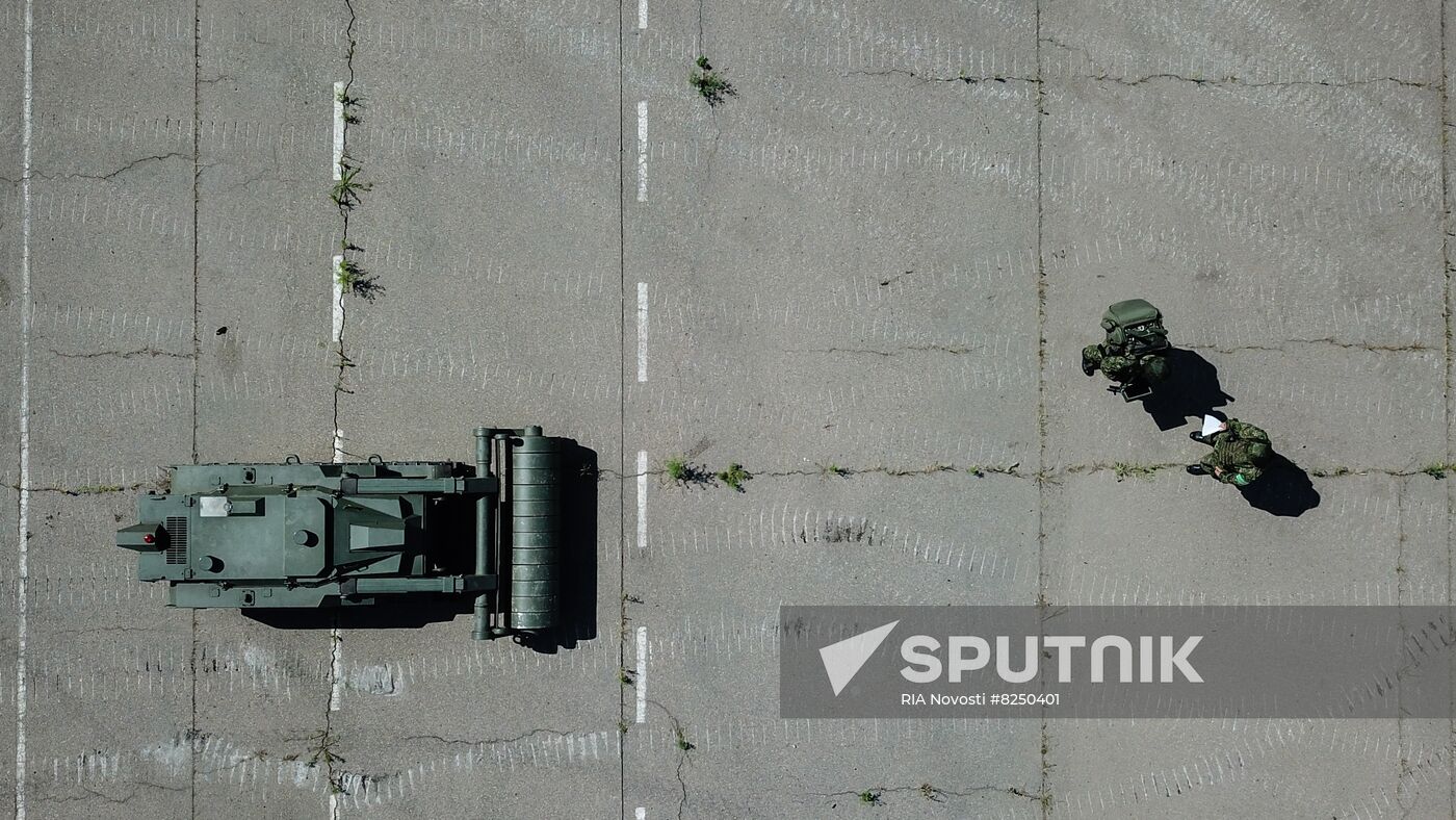 DPR Russia Ukraine Military Operation Sapper Robots