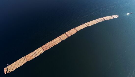 Russia Timber Rafting