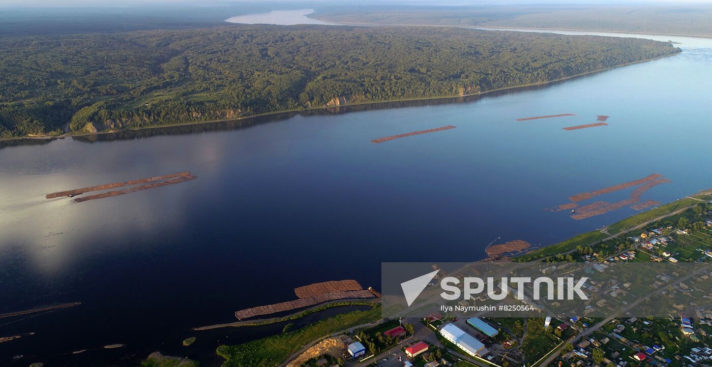 Russia Timber Rafting