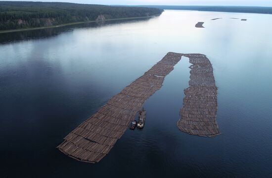 Russia Timber Rafting