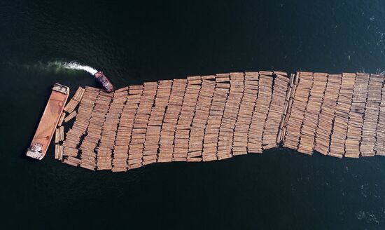 Russia Timber Rafting