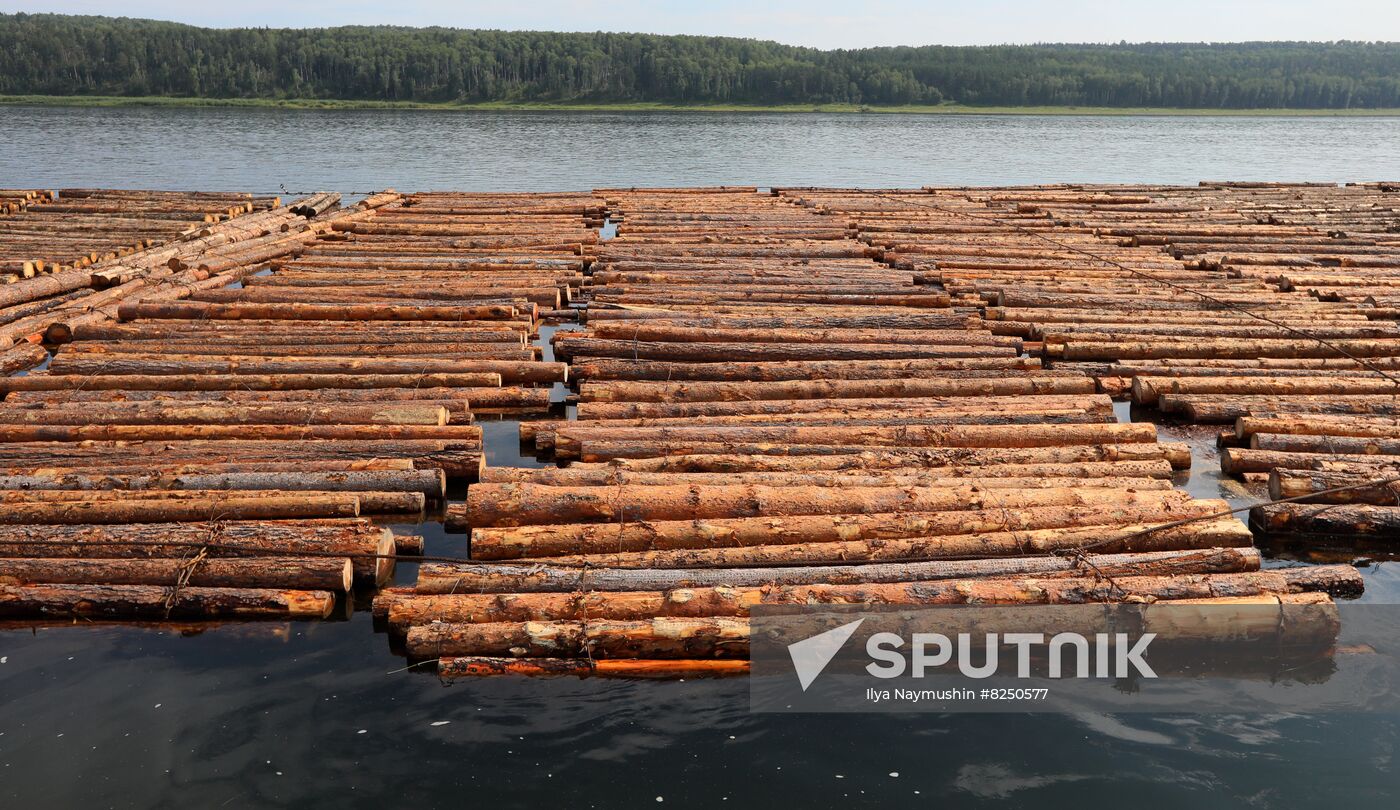 Russia Timber Rafting