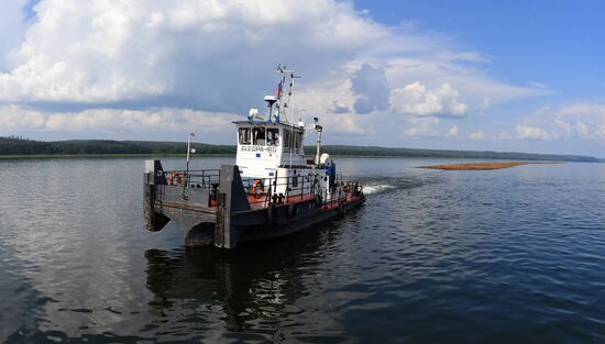 Russia Timber Rafting
