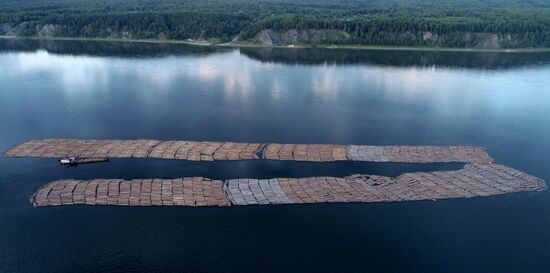 Russia Timber Rafting