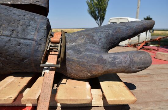 DPR Russia Ukraine Military Operation Memorial Restoration