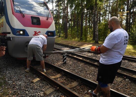 Russia Power Extreme Train Pulling