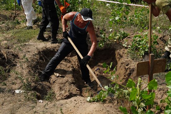 LPR Russia Ukraine Military Operation Exhumation