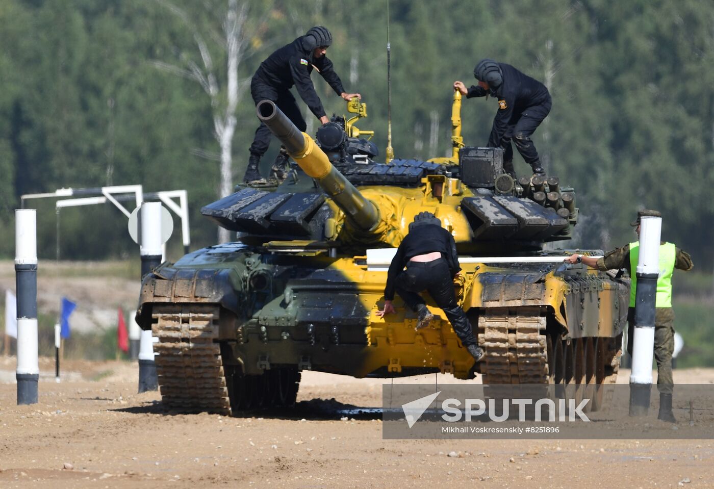 Russia Army Games Tank Biathlon