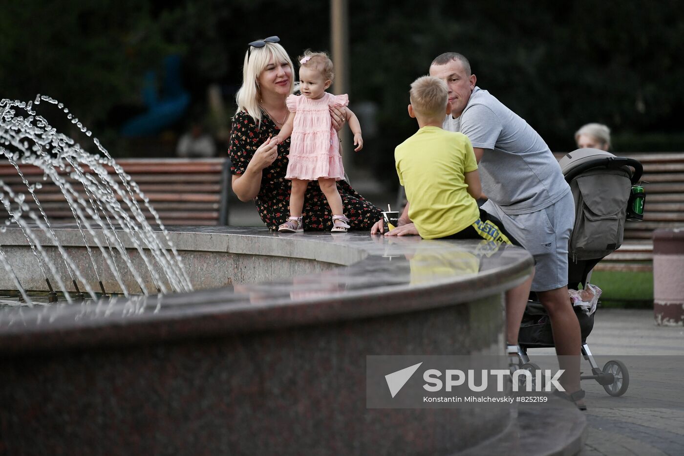 Ukraine Russia Military Operation Daily Life