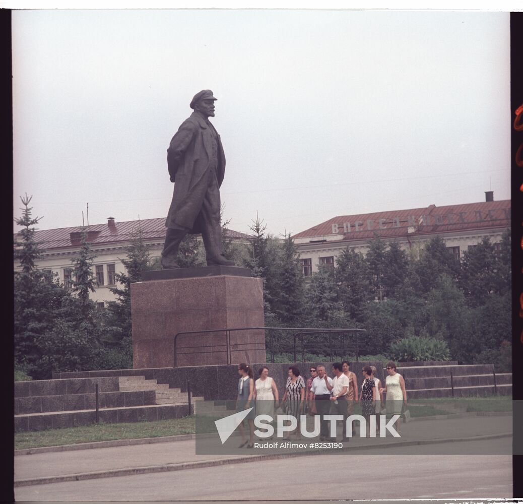Monument to Vladimir Lenin in Cheboksary