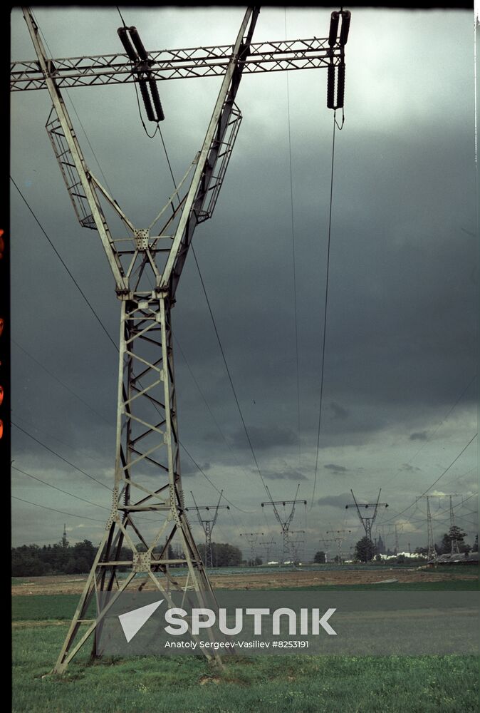 Power line on outskirts of Moscow