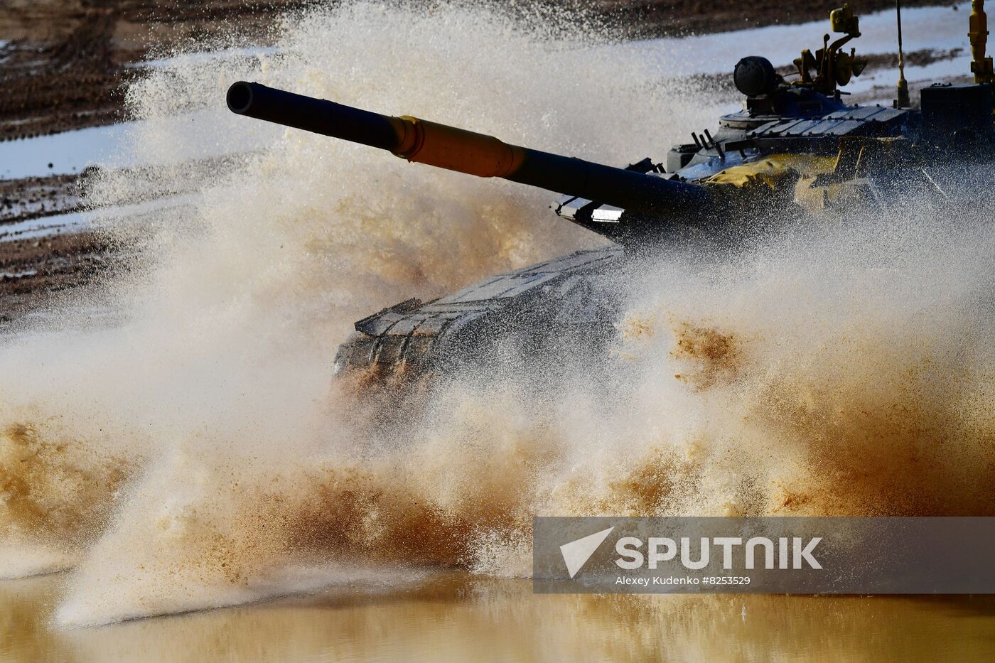 Russia Army Games Tank Biathlon