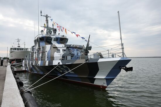 Russia Navy New Anti-Sabotage Boat Transfer