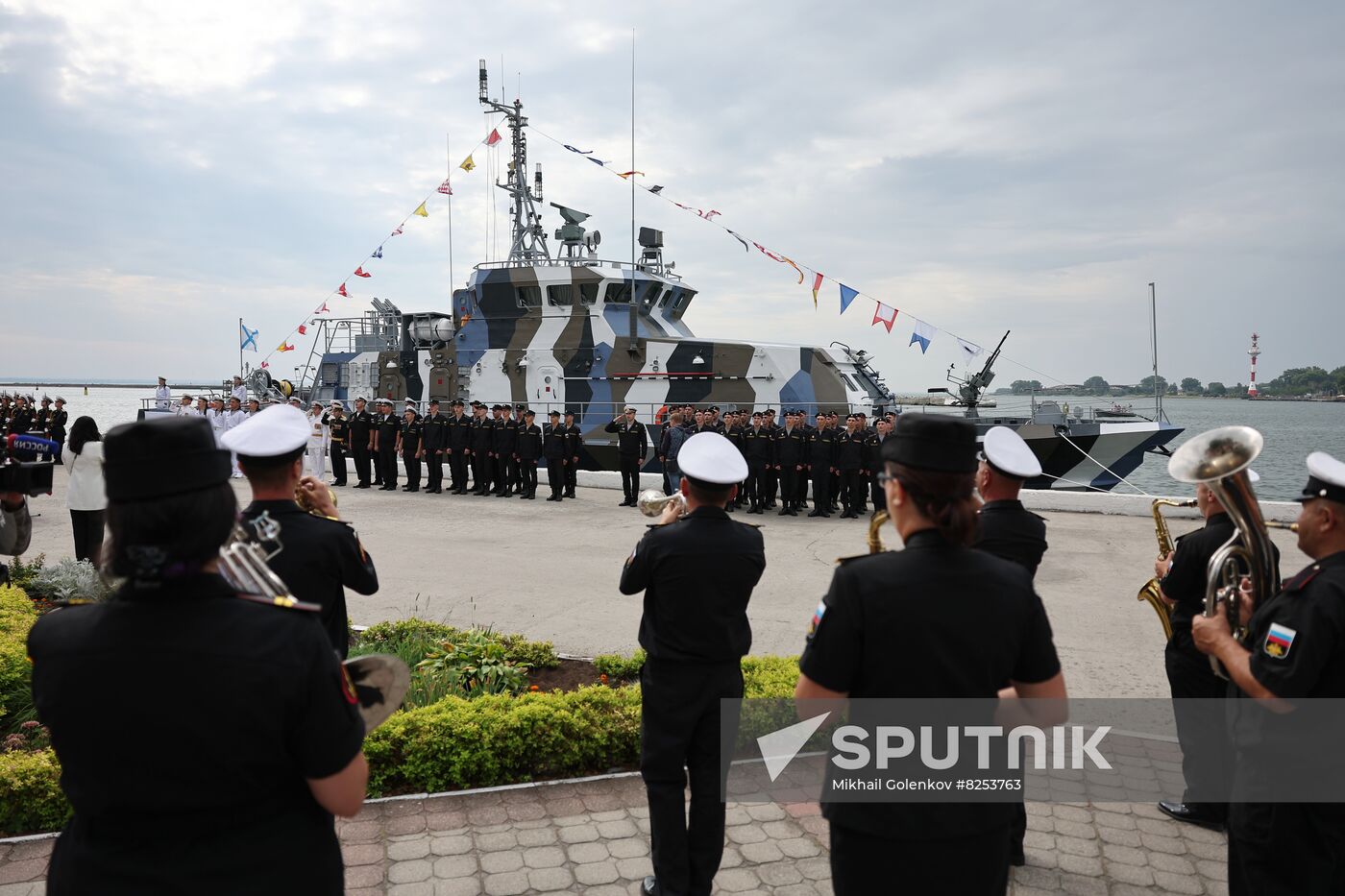 Russia Navy New Anti-Sabotage Boat Transfer