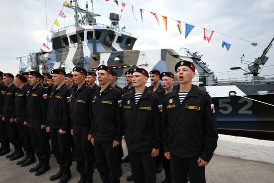 Russia Navy New Anti-Sabotage Boat Transfer