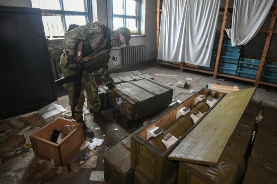 Ukraine Russia Military Operation Troops Advancing