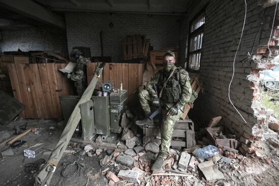 Ukraine Russia Military Operation Troops Advancing