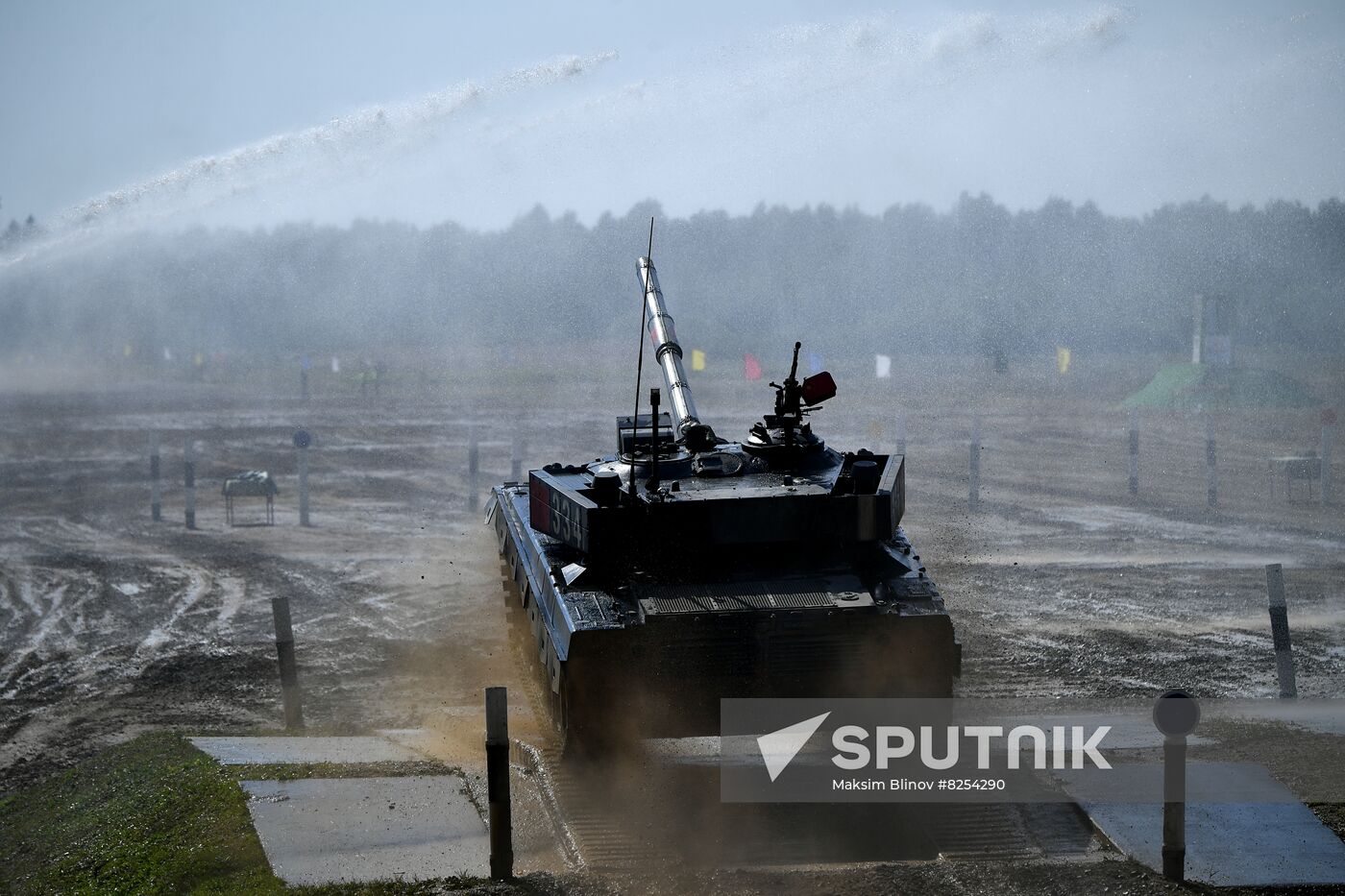 Russia Army Games Tank Biathlon