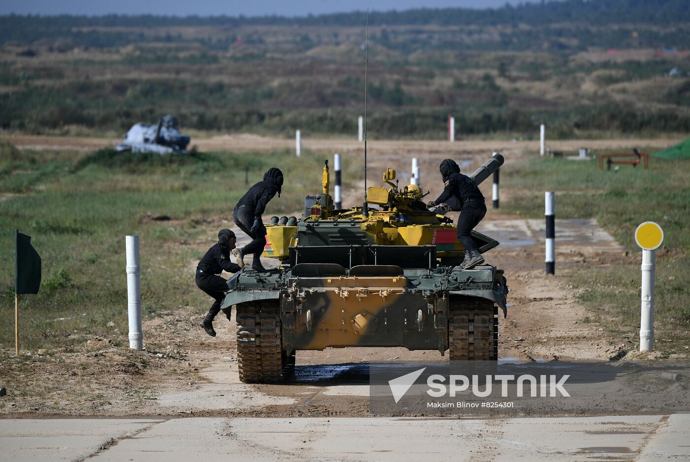 Russia Army Games Tank Biathlon