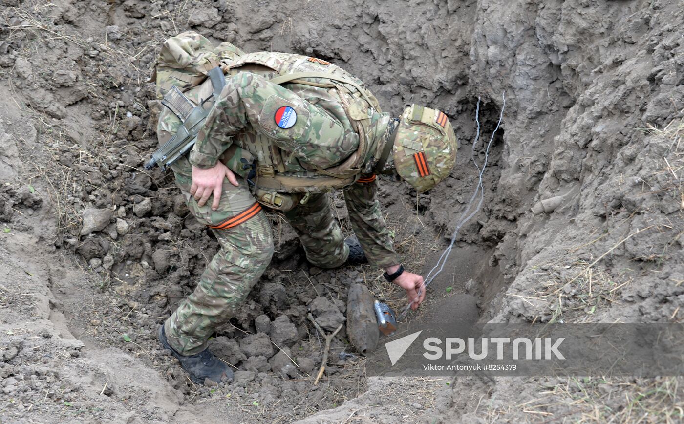Ukraine Russia Military Operation Sappers
