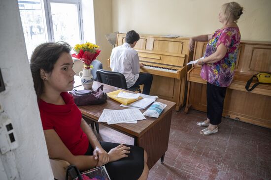 DPR Russia Ukraine Military Operation Entrance Exams