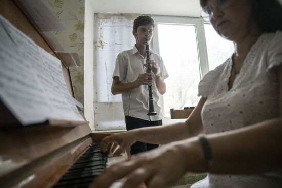 DPR Russia Ukraine Military Operation Entrance Exams