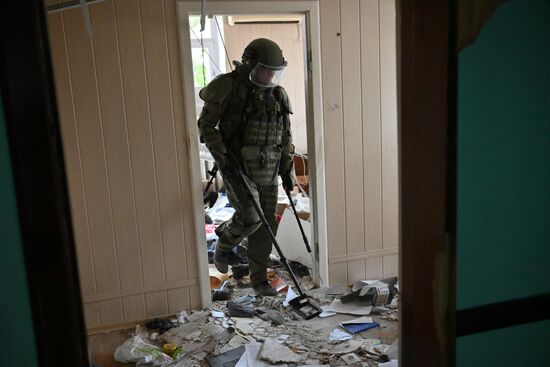 DPR Russia Ukraine Military Operation Demining