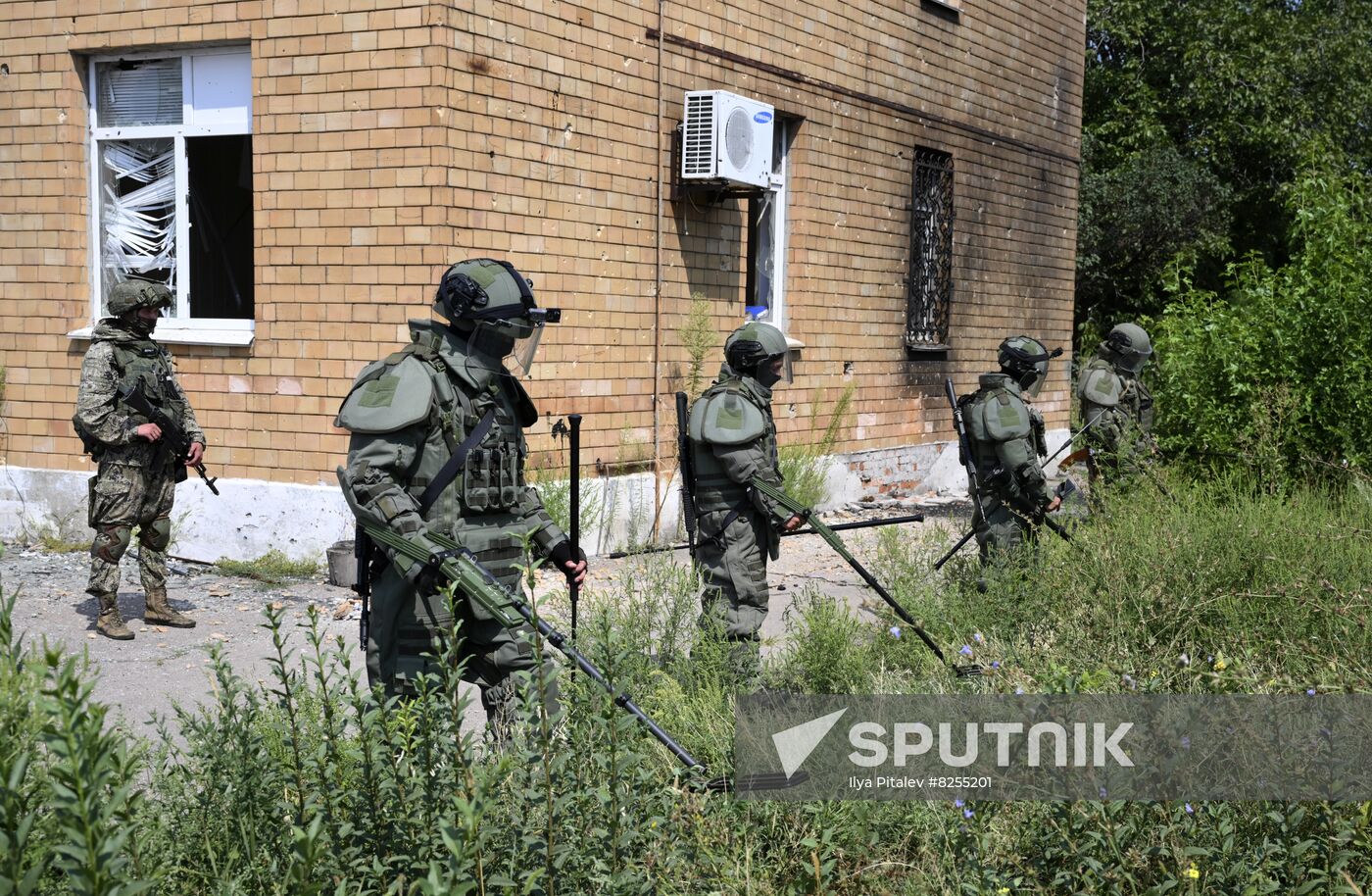 DPR Russia Ukraine Military Operation Demining
