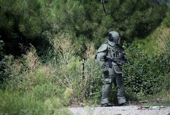 DPR Russia Ukraine Military Operation Demining
