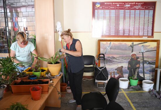 DPR Russia Ukraine Military Operation Education