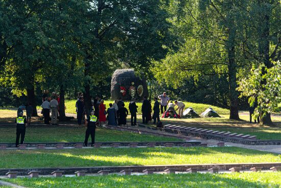 Latvia WWII Soviet Soldiers Reburial