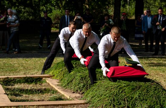 Latvia WWII Soviet Soldiers Reburial