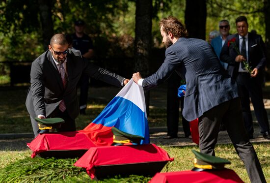 Latvia WWII Soviet Soldiers Reburial