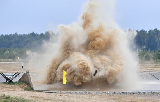 Russia Army Games Tank Biathlon