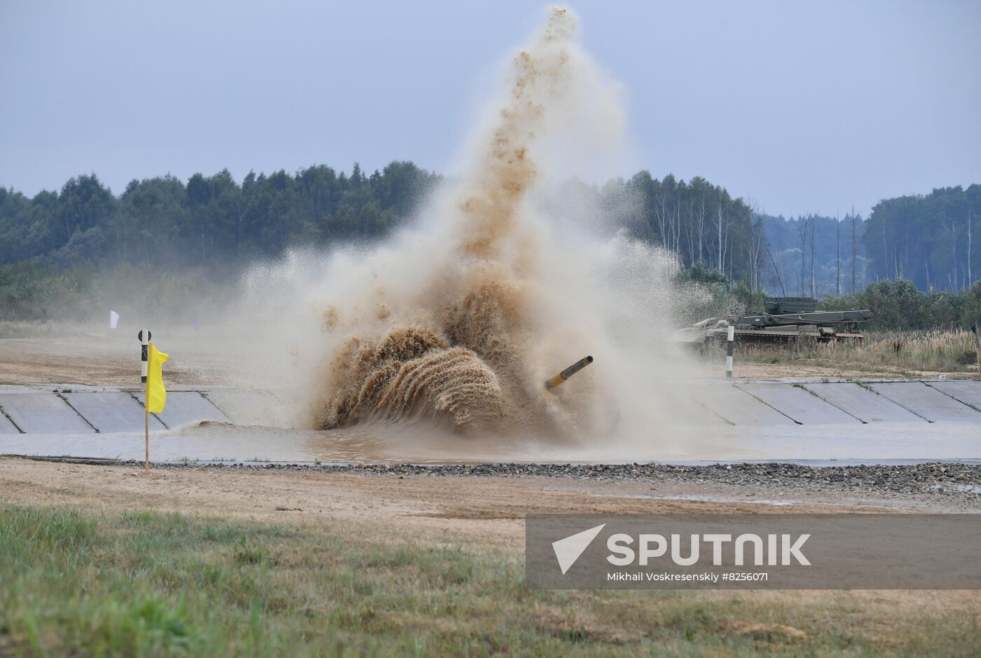 Russia Army Games Tank Biathlon