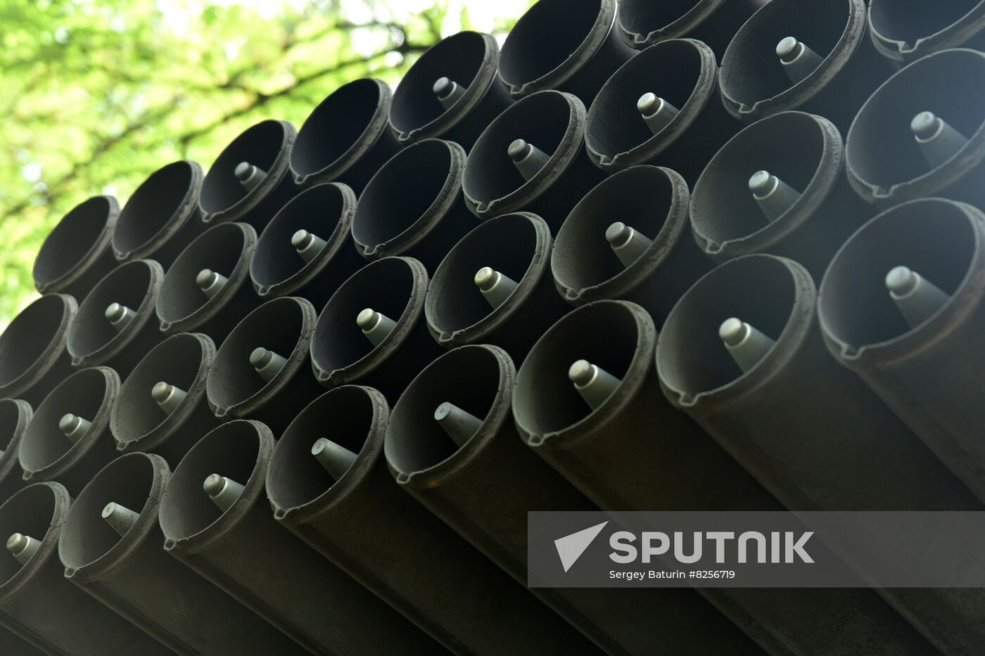 A BM-21 Grad multiple rocket launcher system prepares to fire in the course of Russia's military operation in Ukraine, at the unknown location in the direction of Avdiivka. Location: Donetsk People's Republic. Author: Sergey Baturin/Sputnik. Ukraine Russia Military Operation