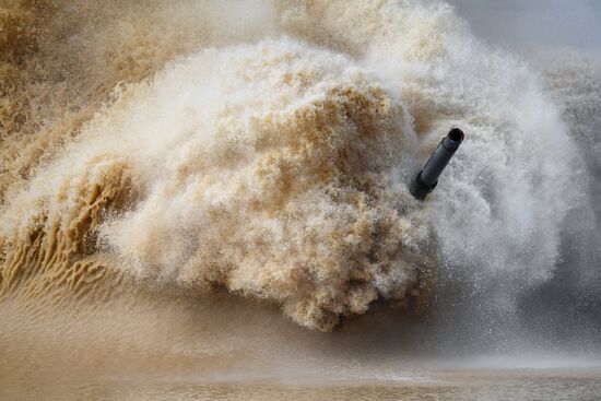 Russia Army Games Tank Biathlon