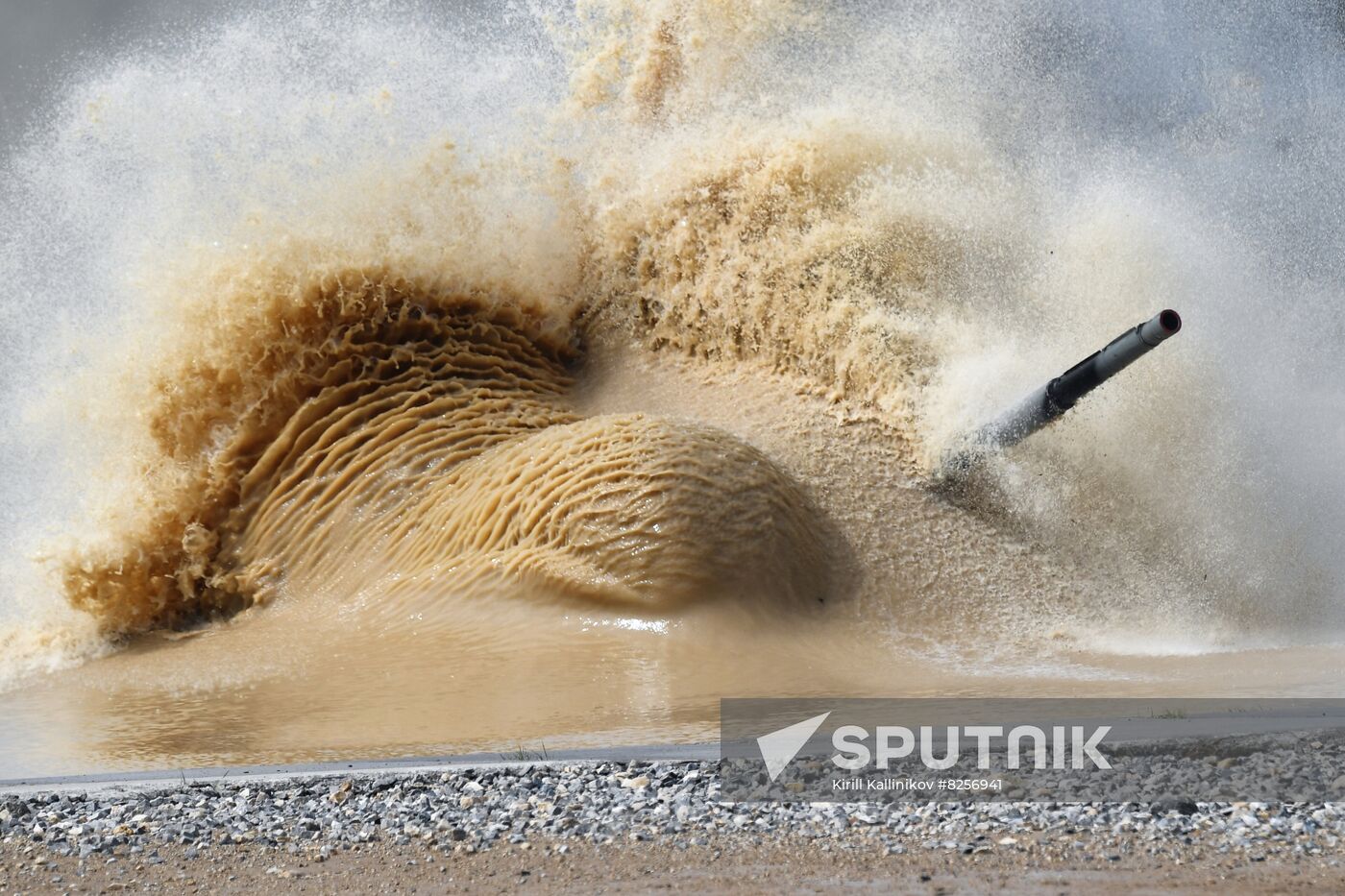 Russia Army Games Tank Biathlon