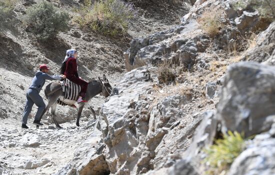 Uzbekistan Tourism Hazrati Dovud Cave